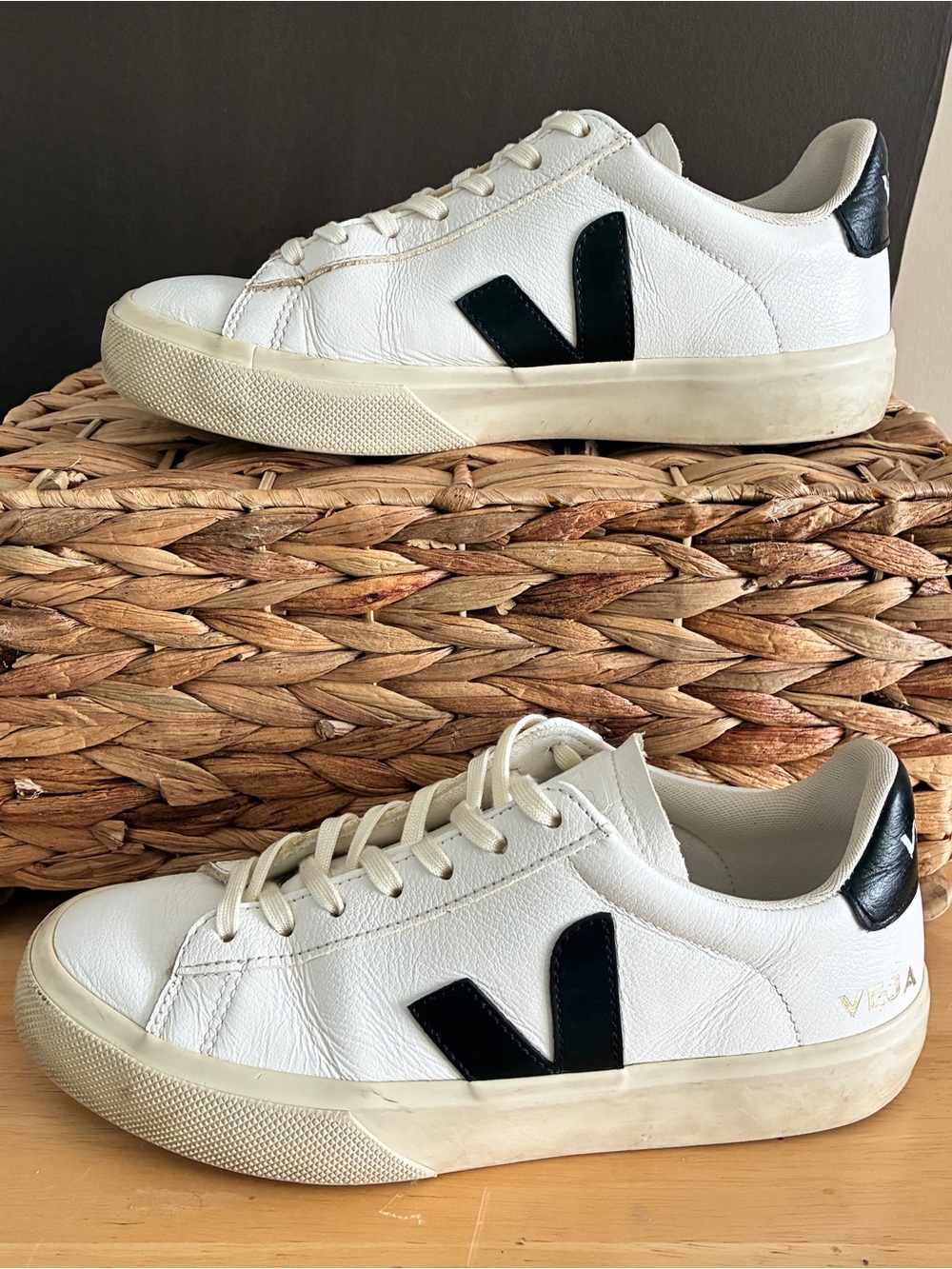 VEJA Campo T2 White Black Leather Sneakers Size 37 US 6